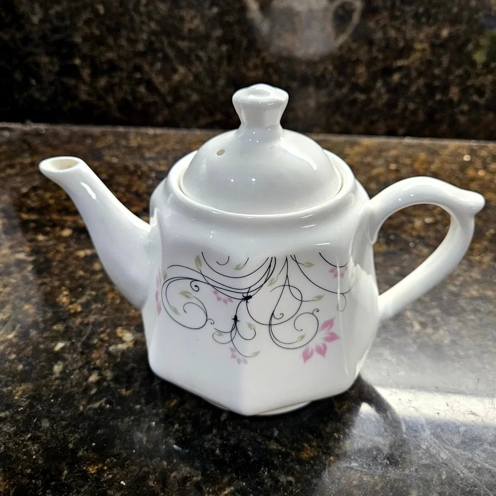 Kai‎ Cheng Ci Ye Teapot Small White Pink Floral Ceramic Hexagonal Tea Pot Lid